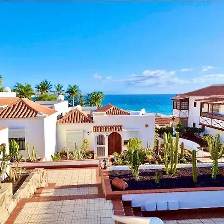 Апартаменты Lovely On Frontline Of Tenerife Beach! *